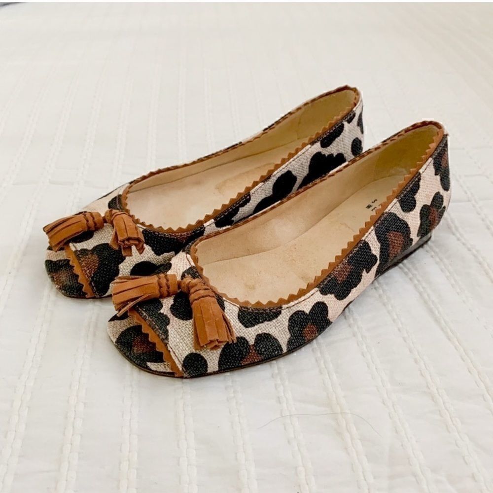 STUART WEITZMAN canvas leopard print flats